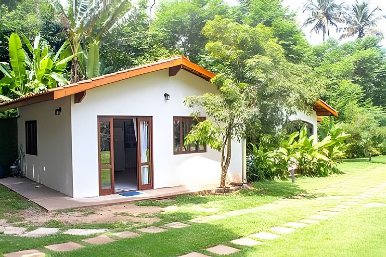Chalé Jatobá - Espaço, natureza e praia 100m